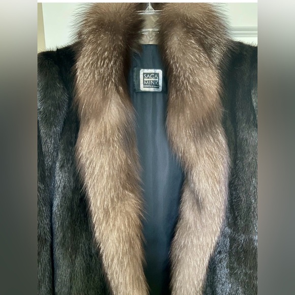 Rare Find* Saga Furs Black Mink and Tan Fox Fur tuxedo collar coat - Picture 5 of 8